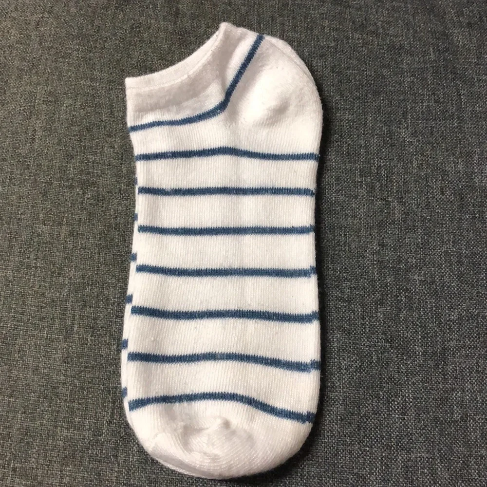 4 Pair Girl’s Ankle Socks L/XL 10/12 Stripe Diamond llama NWOT